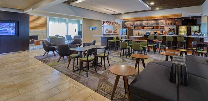 Courtyard by Marriott Medford Airport $152 ($̶1̶8̶1̶) - Updated 2024 ...