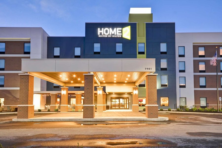 Home two. Home2 Suites. Эвансвилл. Home 2. Хилтон хоум.