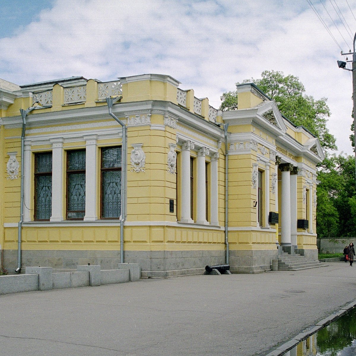 Днепропетровский исторический музей. Исторический музей в Днепре. Мемориальный дом-музей Академика д.и. Яворницкого Днепр. Музеи Днепра.