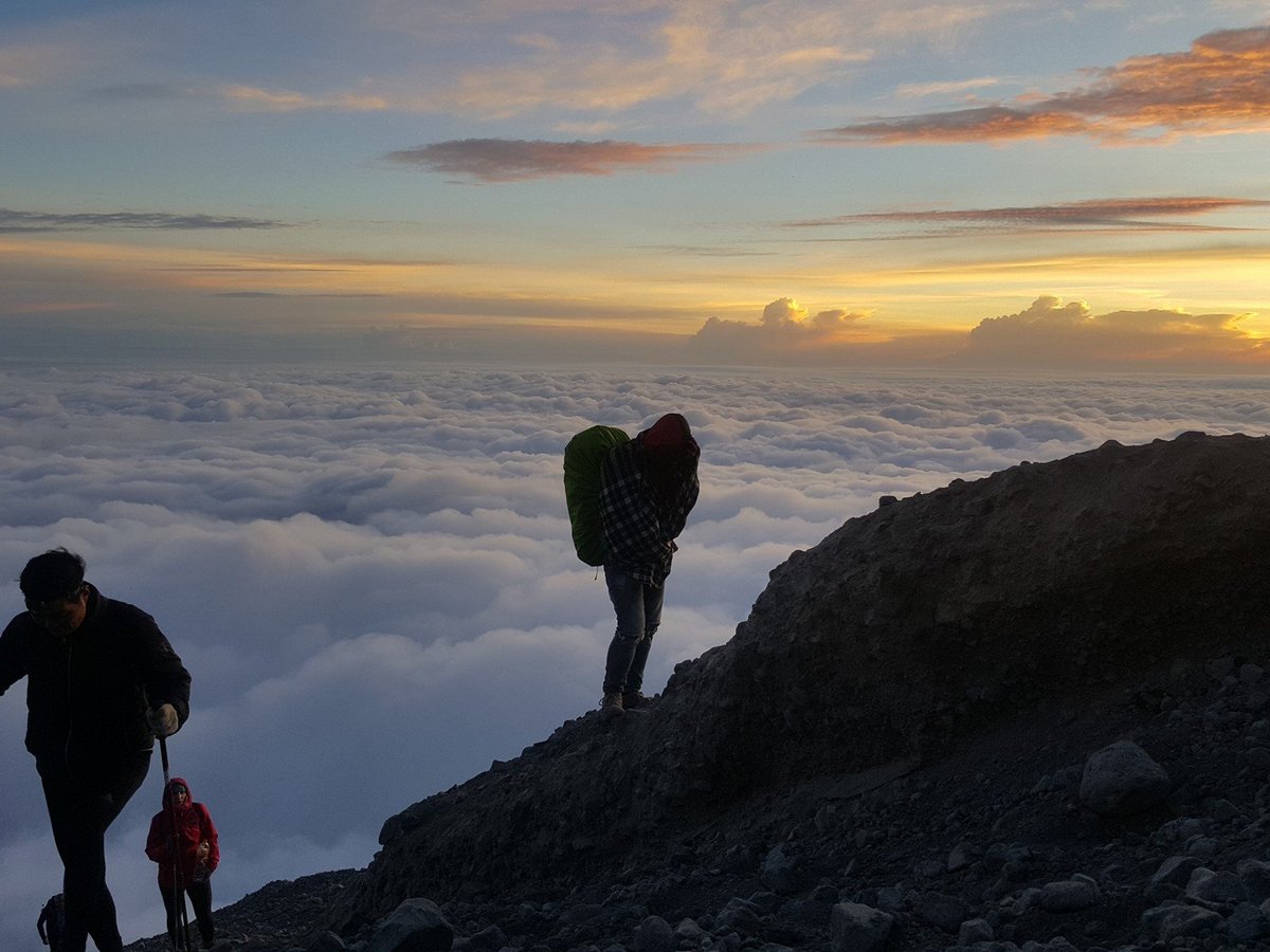 From Jungle to Crater Rim: Your Insider Guide to Trekking Mount Rinjani