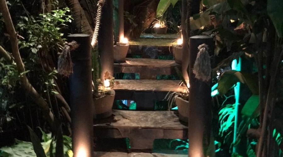 Acceso para el spa zona masajes relajantes