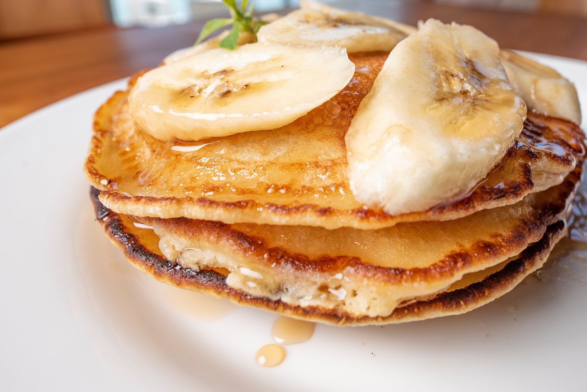 Breakfast Easy Recipe: Fluffy Banana Pancakes