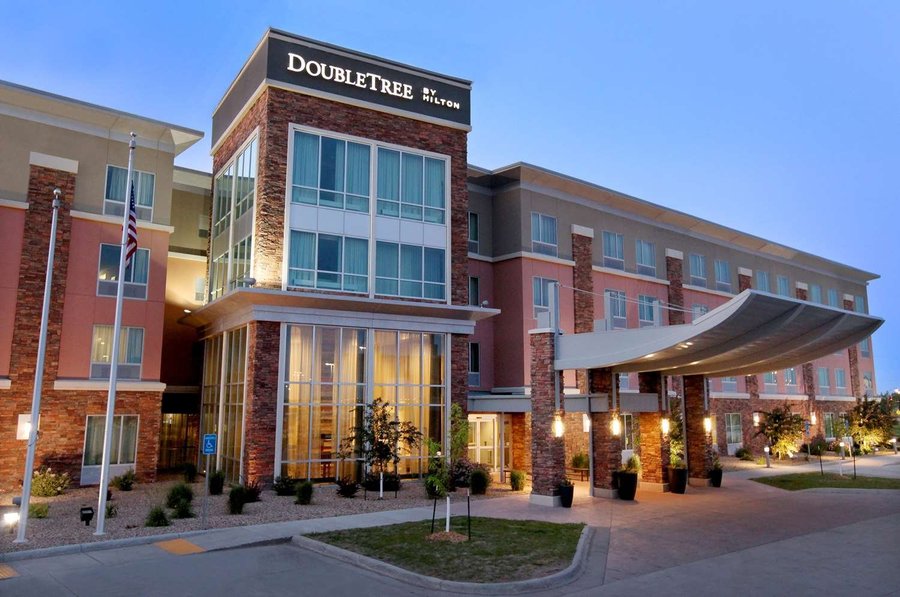 DOUBLETREE BY HILTON WEST FARGO SANFORD MEDICAL CENTER AREA 94