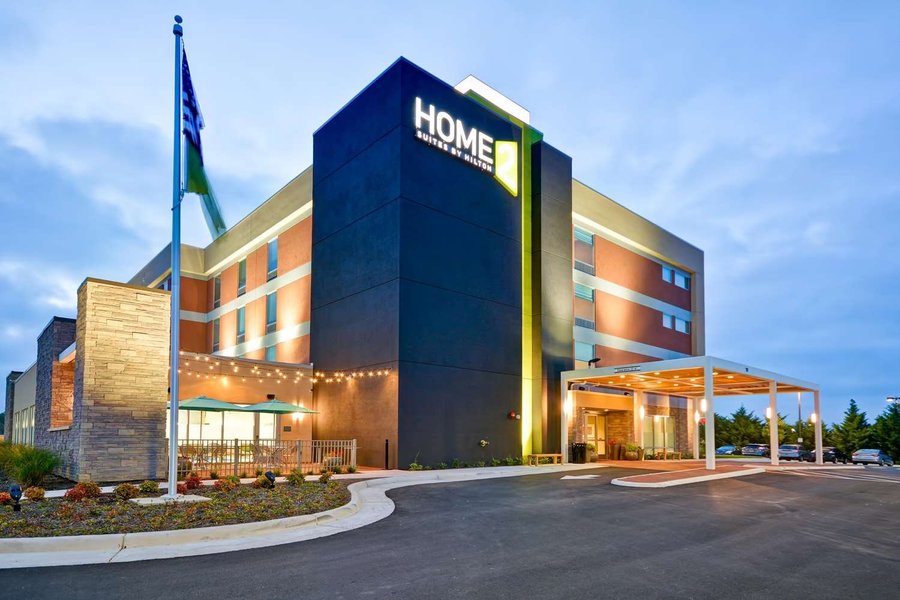 HOME2 SUITES BY HILTON CHARLES TOWN $124 ($̶1̶4̶8̶) - Updated 2020 ...