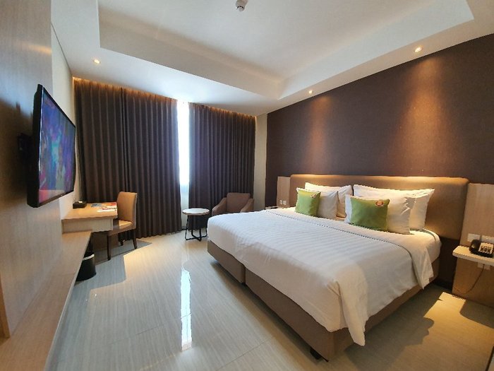 Hotel Dafam Pacific Caesar $25 ($̶1̶1̶9̶) - Surabaya, Java Hotel Prices ...