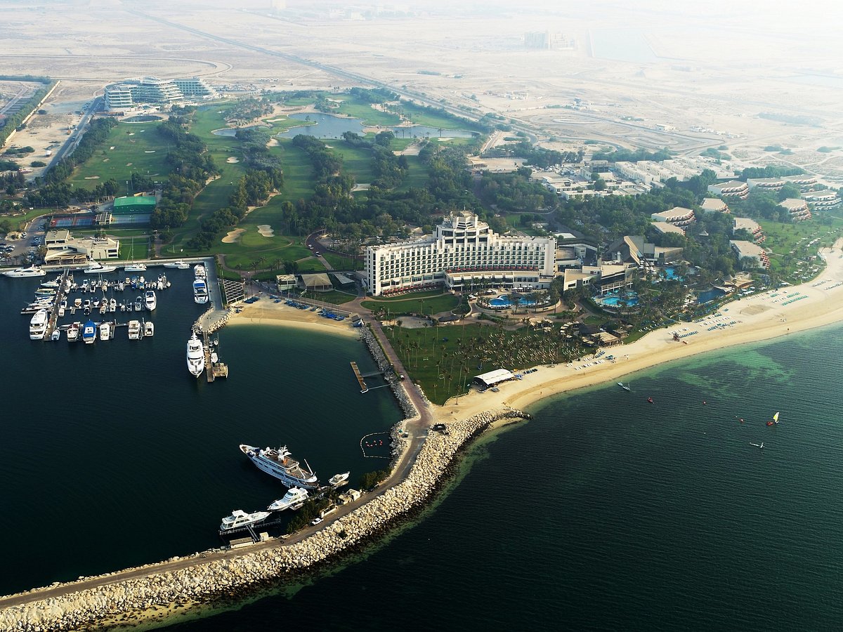 JA Beach Hotel, hôtel à Dubaï