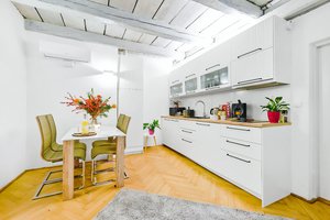 Room & Suite