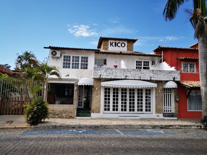 porta emperrada no banheiro do quarto 13 – Foto de Pousada Casa da Pedra,  Armação dos Búzios - Tripadvisor