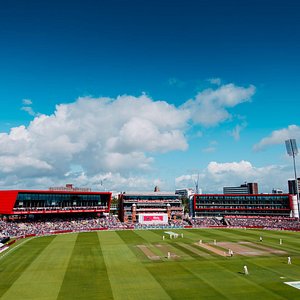 old trafford tour duration