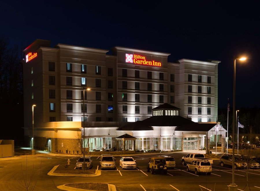 HILTON GARDEN INN HICKORY $117 ($̶1̶7̶8̶) - Prices & Hotel Reviews - NC