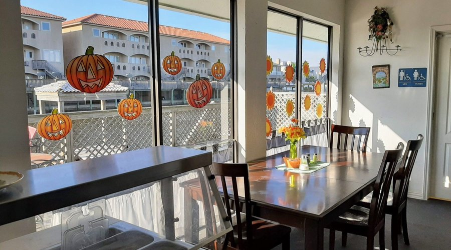 JB's German Restaurant & Bakery