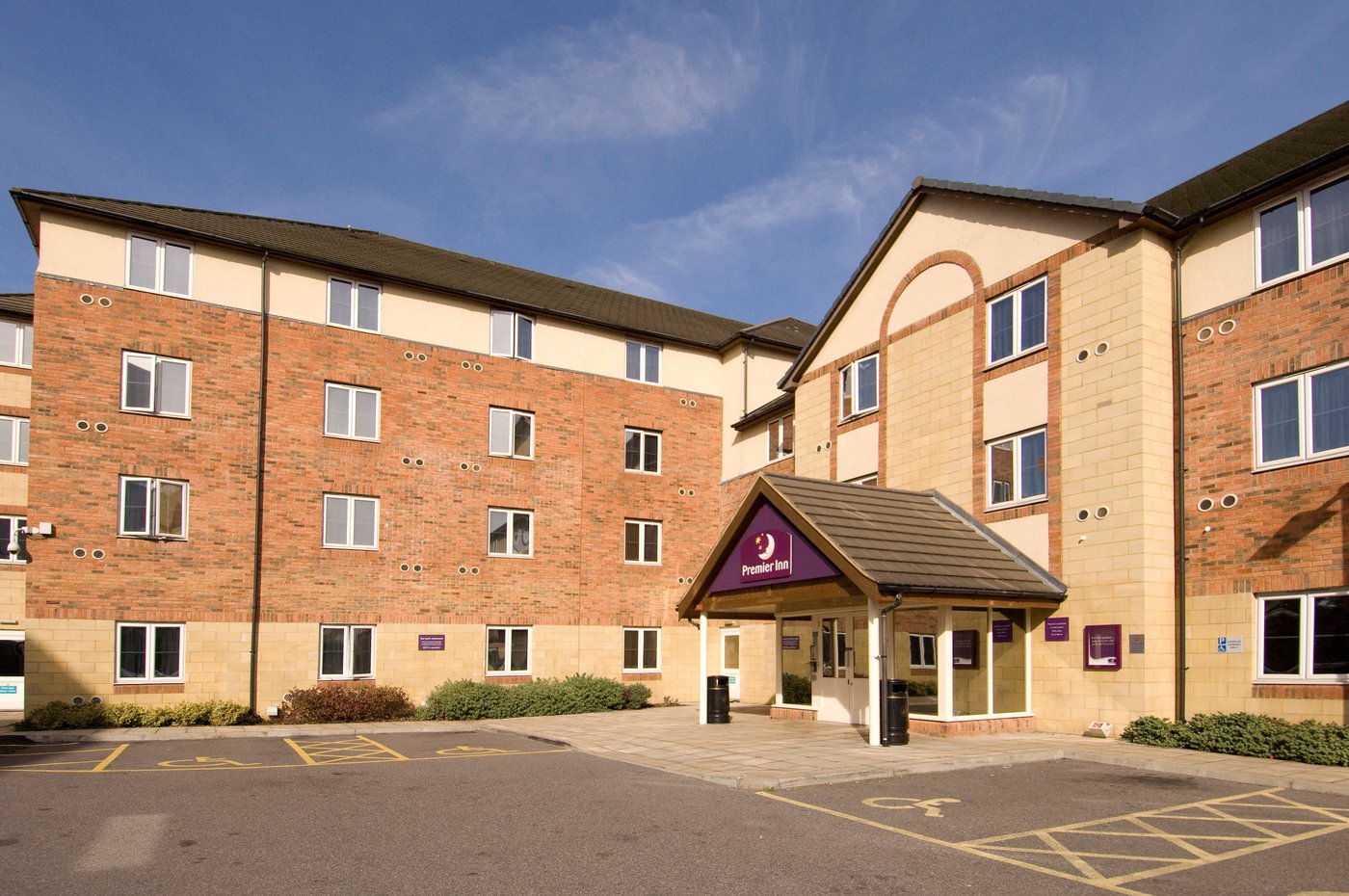 PREMIER INN SLOUGH HOTEL - Updated 2024 Reviews, Photos & Prices