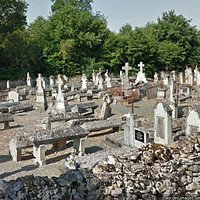 Le cimetière qui jouxte l'èglise