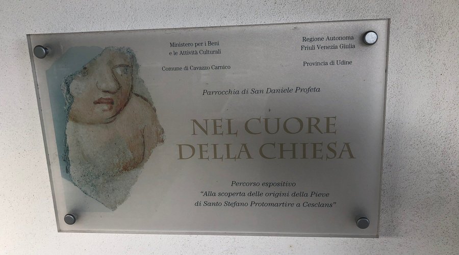 L’ingresso del Museo è sotto il Porticato posto lateralmente alla Pieve ....