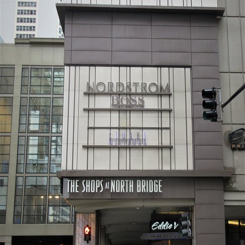 Louis Vuitton Inside Nordstrom Chicago Il 60654