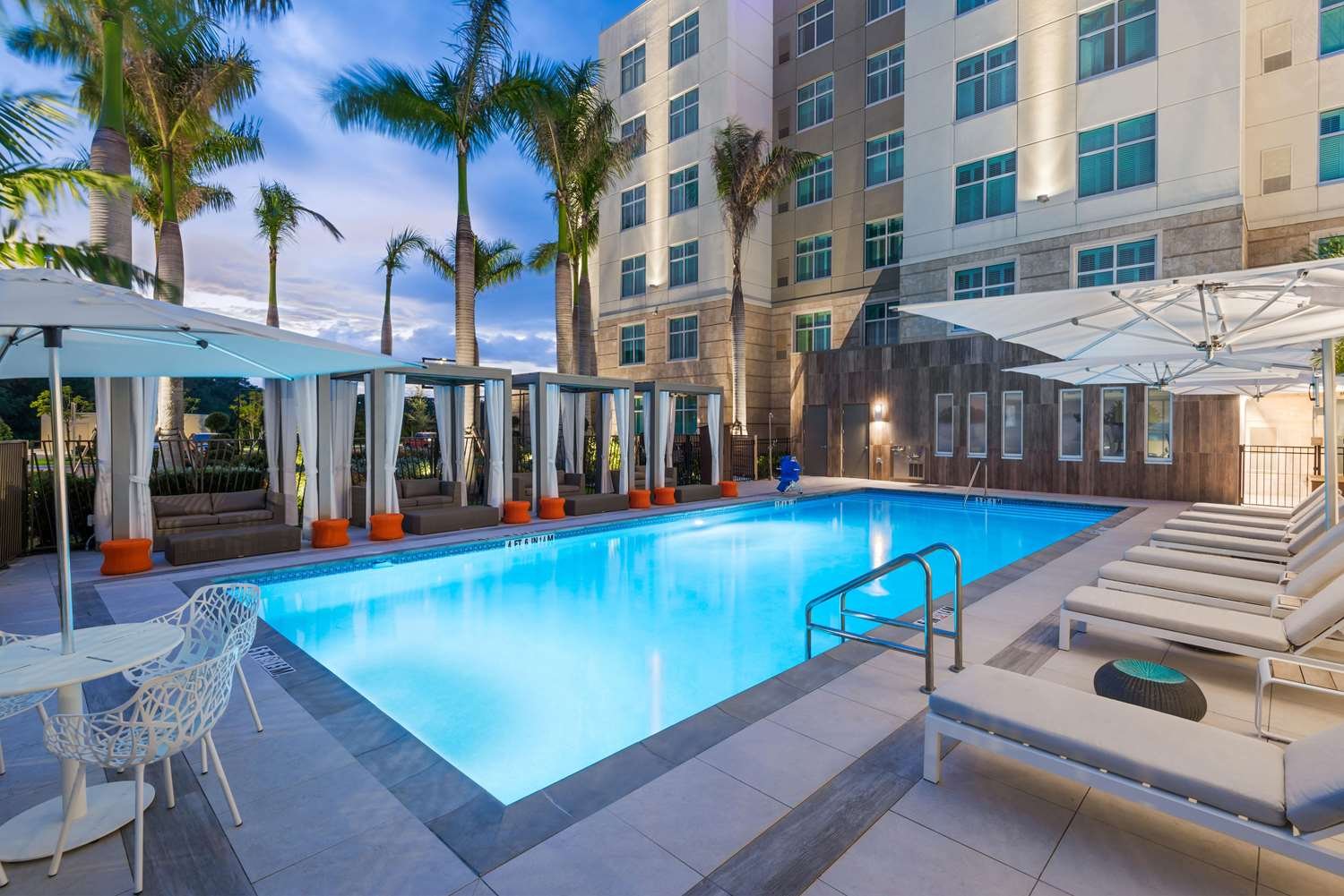 HOMEWOOD SUITES BY HILTON SARASOTA LAKEWOOD RANCH 124 1 6 7   Pool 