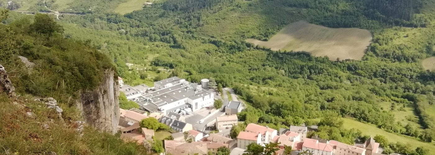 Magnifique vue sur Roquefort...Rando à la ferme équestre de Vispens.