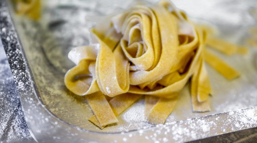 Fresh pasta / Frische Nudeln / Pasta fresca fatta in casa