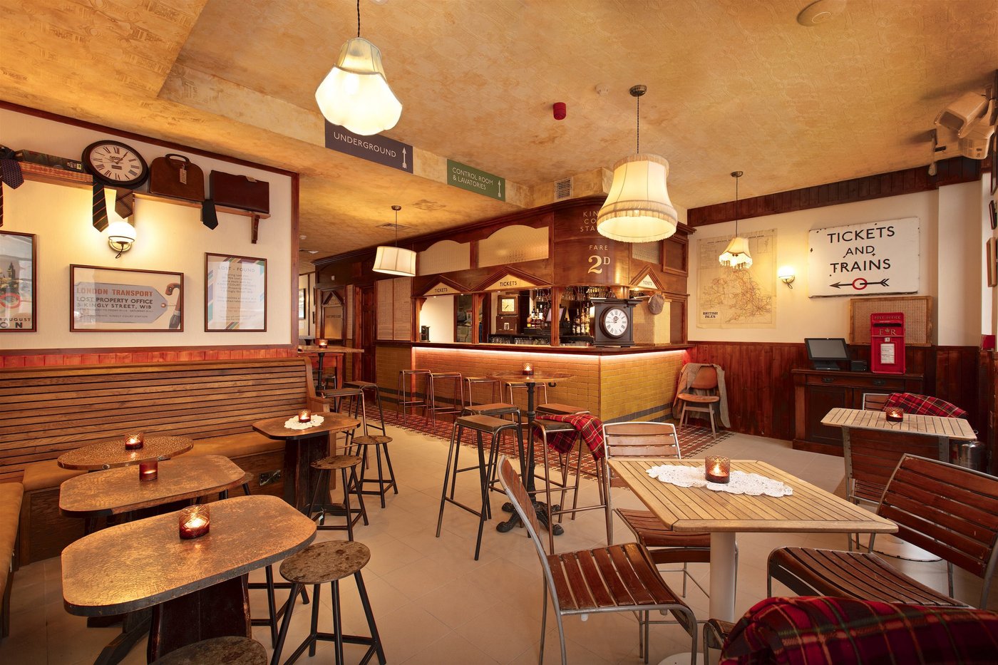 CAHOOTS TICKET HALL, London - Soho - Updated 2024 Restaurant Reviews ...