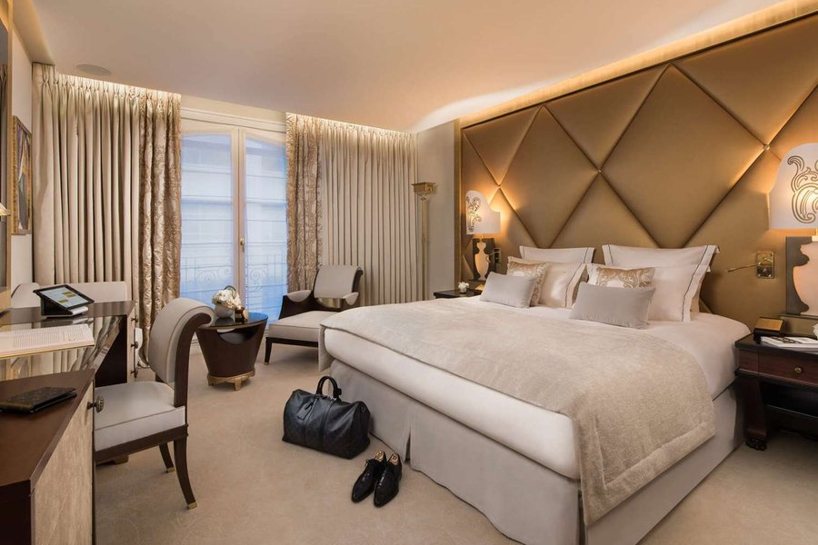 HOTEL BARRIERE LE FOUQUET'S PARIS - Updated 2022 Prices & Reviews ...