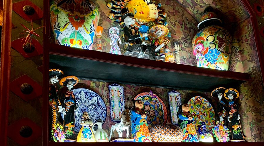 Los Portales