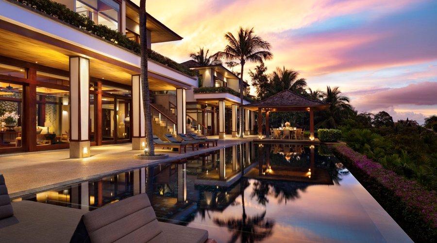 Sundowners at your private villa pool!