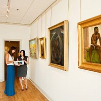Photography (no flash) is encouraged at TJC Gallery—and please consider sharing your pictures on social media, tagging TJC as @thejohnsoncollection and using our signature hashtag: #southernart.