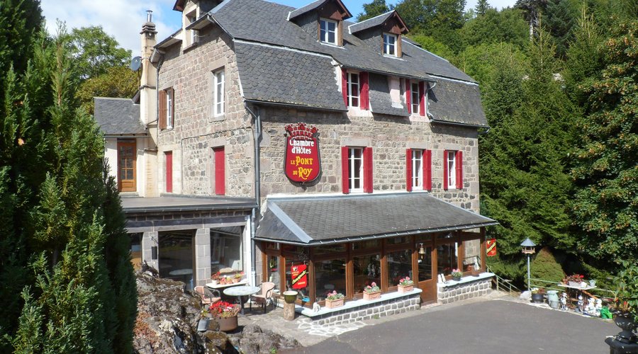 Le front de notre chambre^s d'hôtes.
