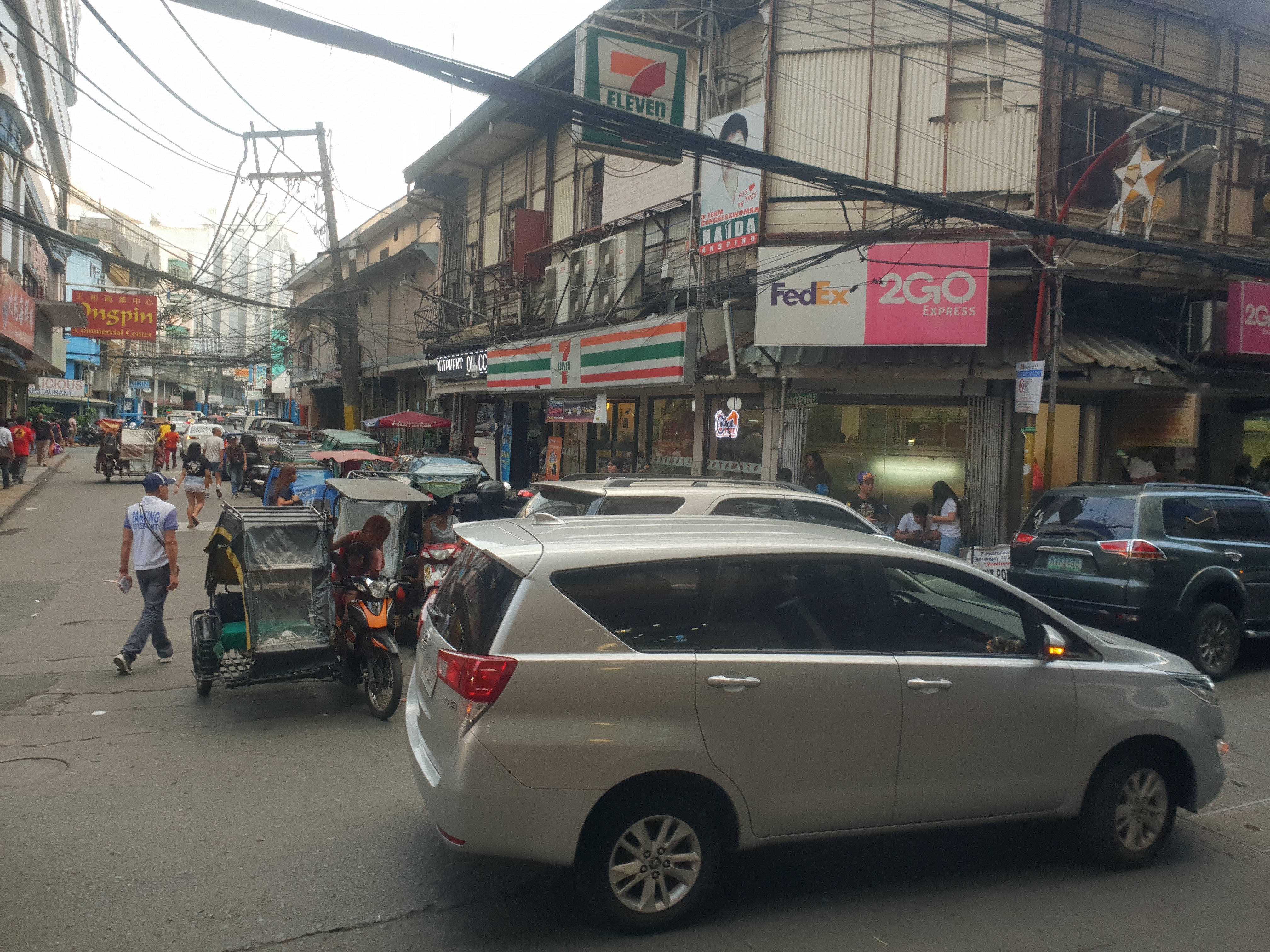 2024 Manila Stay   Our Car Passing Chinatown 