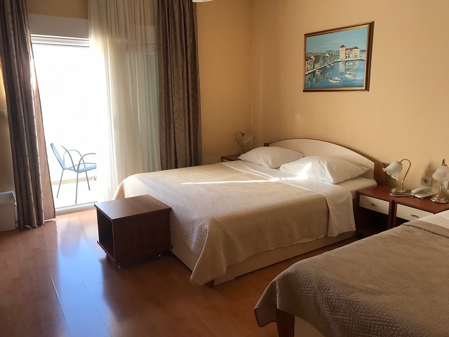 Hotel Adria 69 7 6 Prices Reviews Croatia Kastel Stafilic Tripadvisor