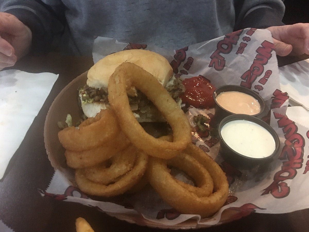 MUG SHOTS BAR & GRILL, Flowood Menu, Prices & Restaurant Reviews