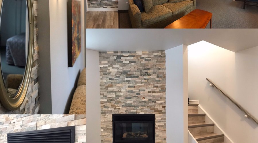 Small suite, living room with fireplace