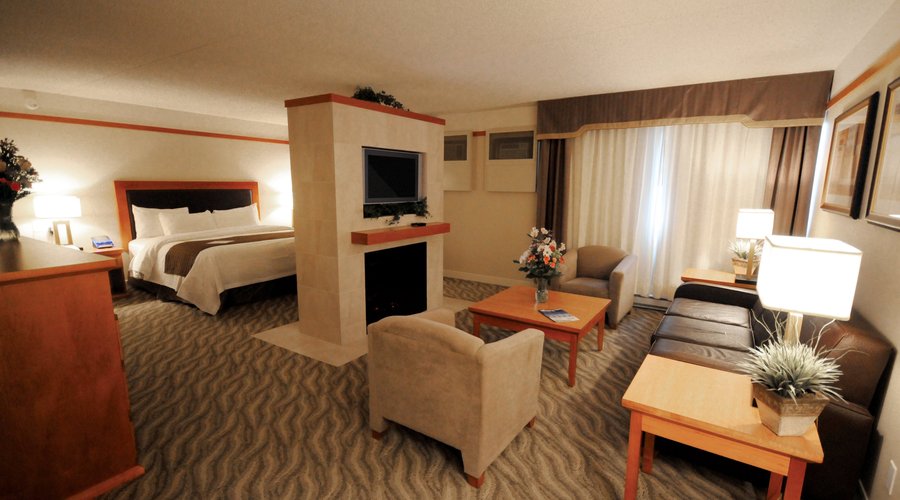 Executive King Fireplace Suite 