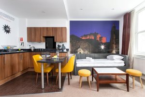 Room & Suite