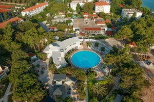 Piscina e praia