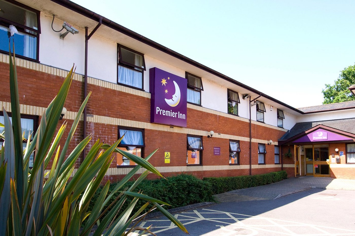 premier travel inn hampshire