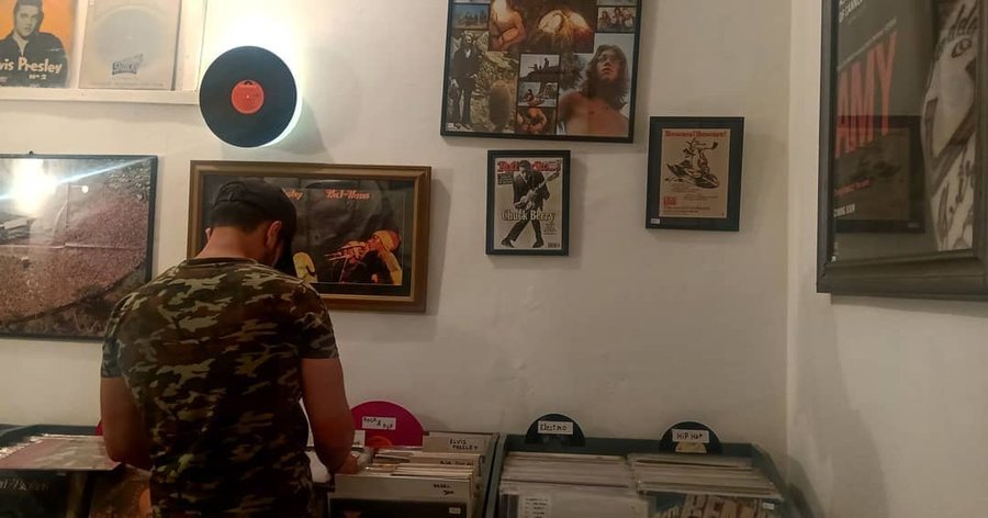 Pagal Records is an independent record store located in Hauz Khas Village, New Delhi, totally based on the concept of DIY. Hundreds of new and restock records, new arrive every week. If you are looking for anything from Punk to Classic, from Techno to Reggae to Indian Classic, Bollywood, Funk, World Music, Jazz, Blues, etc…. here is the right place. You will not find only records but also Posters, Vintage gadgets, Audio Cassettes, Record player, Books, Posters and Graphic novels. Pagal Records i