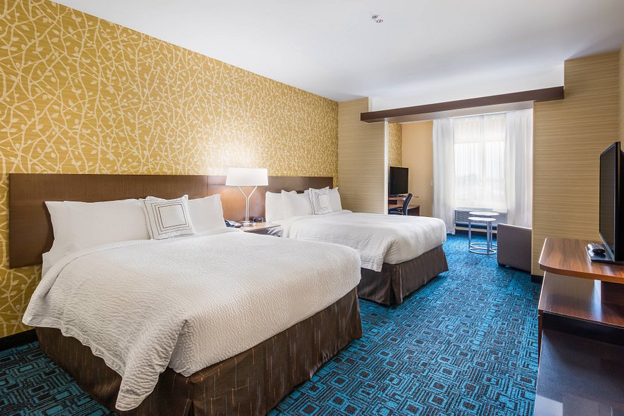 holiday-inn-express-and-suites-chickasha-4950341614-2x1.jpg