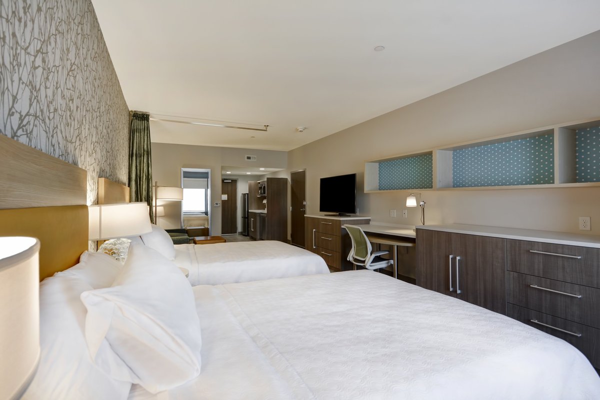 Home2 Suites by Hilton Dayton South - hotel rooms