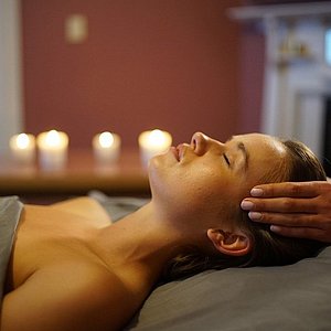 How Massage can Help for Sciatica - Body Sanctum Day Spa