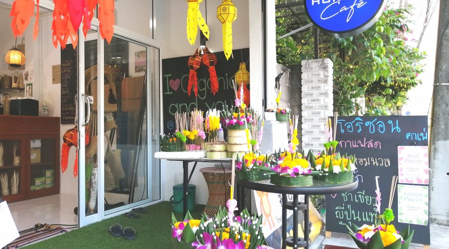 Flowers for Loy Krathong festival 