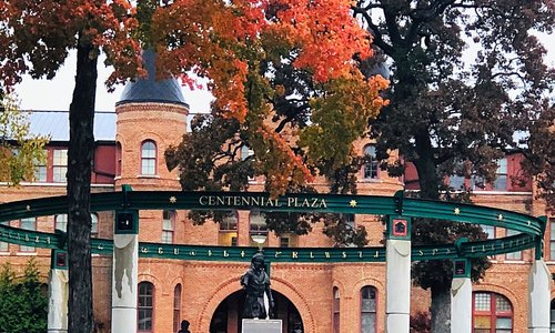 the fall foliage is beautiful at Seminary Hall!
