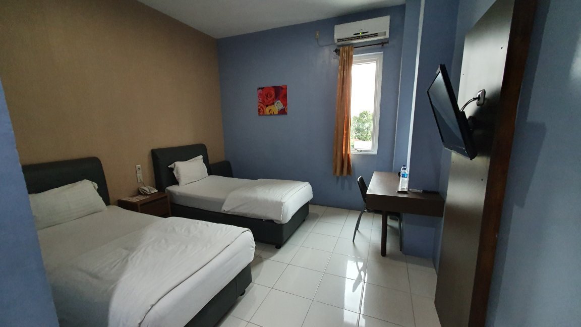 HOTEL PLATINUM - Reviews (Rantau Prapat, Indonesia)