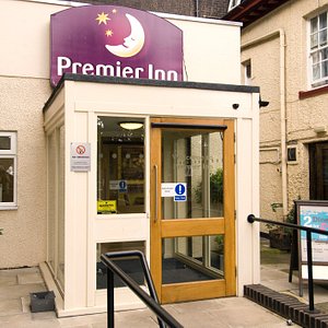 Premier Inn Manchester Altrincham hotel exterior
