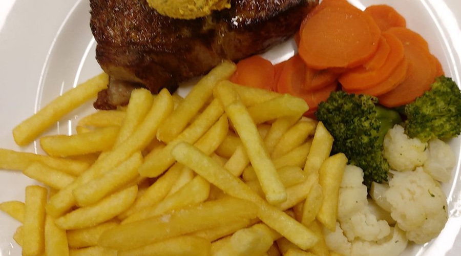 Steak mit Pommes