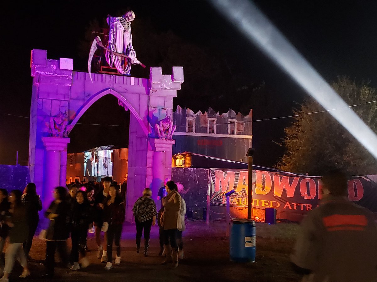 A behind the scenes look at Madworld, one of the Upstate's premier haunted  attractions - GREENVILLE JOURNAL