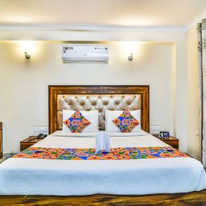 Spacious Deluxe Room with Balcony and Wi-Fi