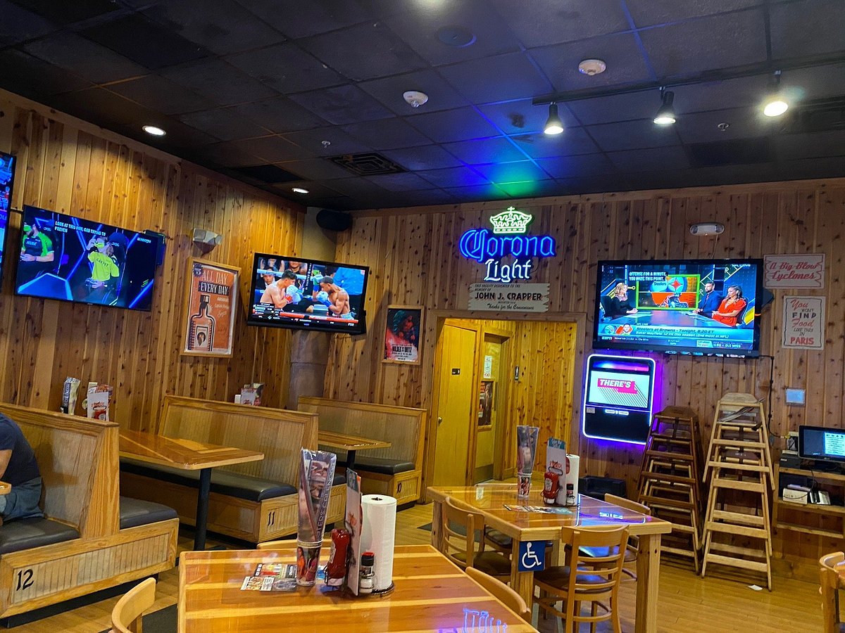 HOOTERS, Miami - 3301 Sw 22nd St - Photos & Restaurant Reviews - Order  Online Food Delivery - Tripadvisor