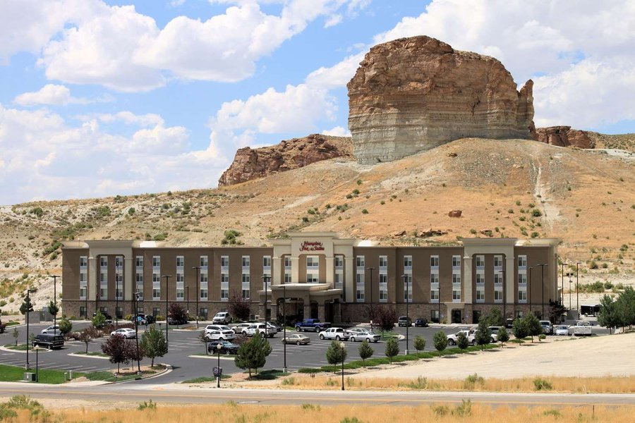 HAMPTON INN & SUITES GREEN RIVER 89 (̶9̶9̶) Updated 2020 Prices