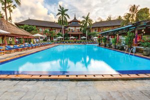 Kolam Renang & Pantai